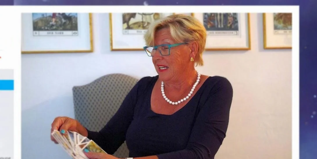 Pia Steiner, Tarot-Beraterin und Entwicklerin der Tarosophie aus dem Thurgau